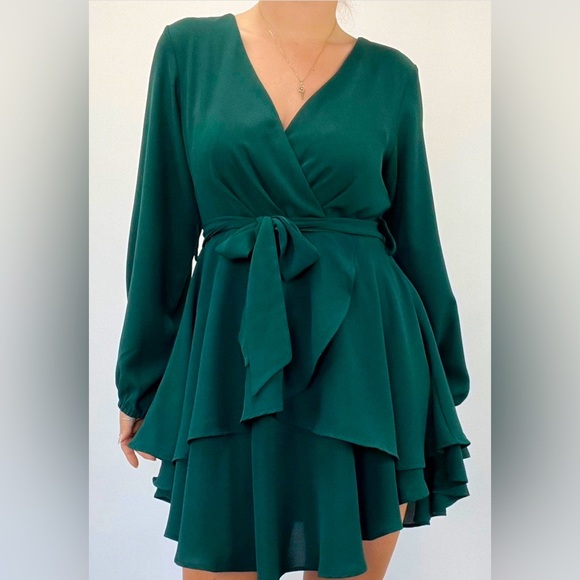 Dresses & Skirts - Long Sleeve Mini Wrap Dress with Belt. NWOT. Sz: L. Forest Green Color.